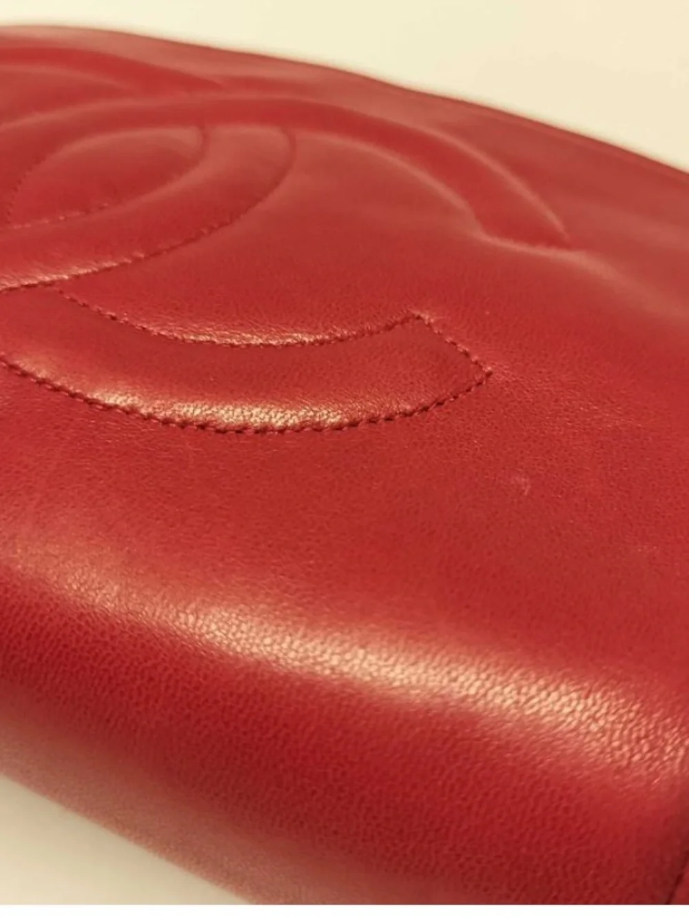 CHANEL Vintage Red Lambskin CC Logo Cosmetic Pouch 1991-94 Authentic
